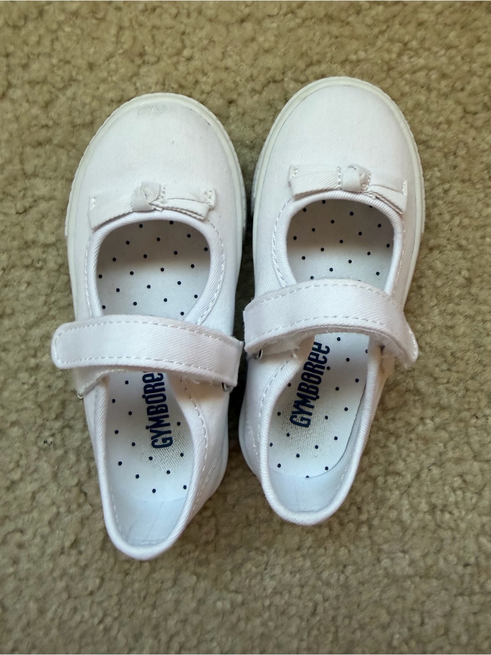 Gymboree White Bow Sneakers Size 8